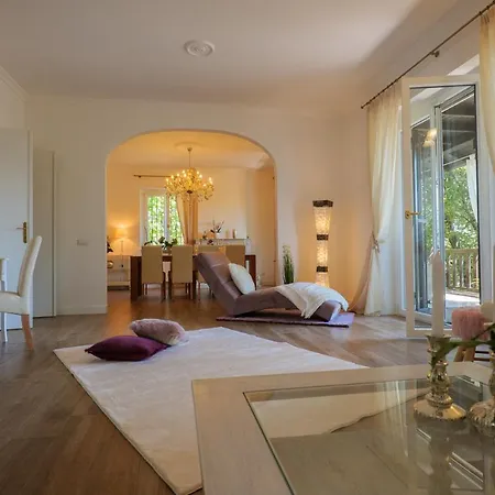 Villa Laveno * Laveno