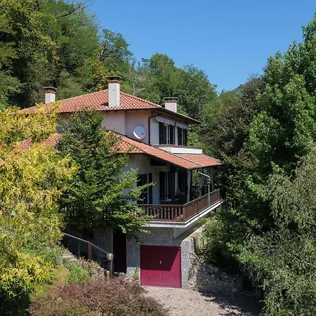 Dom wakacyjny Villa Laveno Laveno