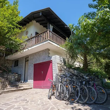 Villa Laveno *