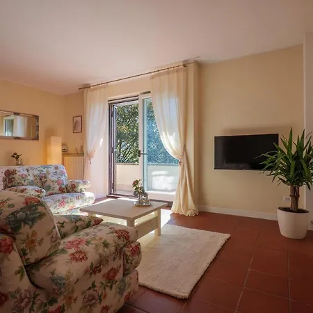 Villa Laveno 別荘