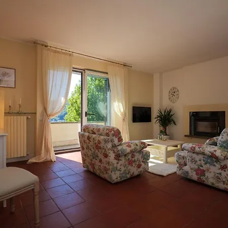 Сasa de vacaciones Villa Laveno Laveno